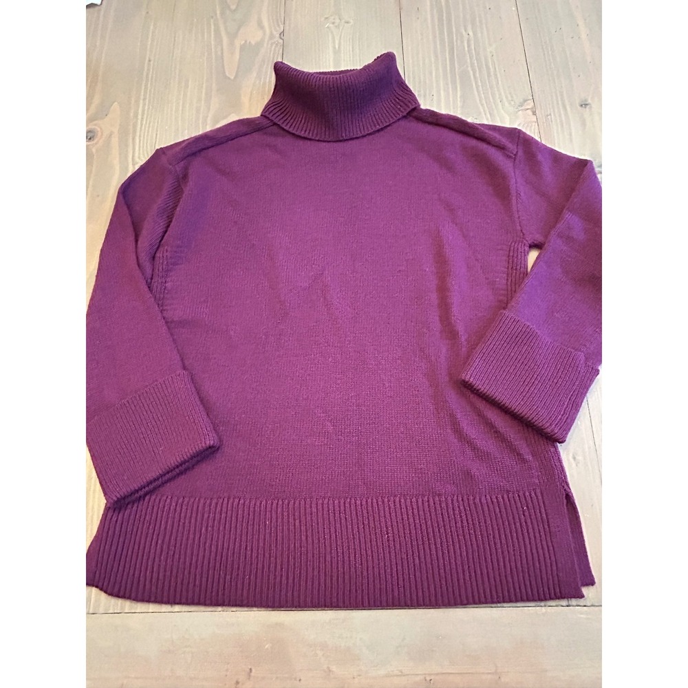 G27 Talbots Petite Plum Purple Turtleneck Sweater Wide Ribbed Cuff Side Slit SP